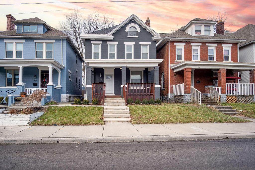 423 Saint Clair Avenue - Photo 1