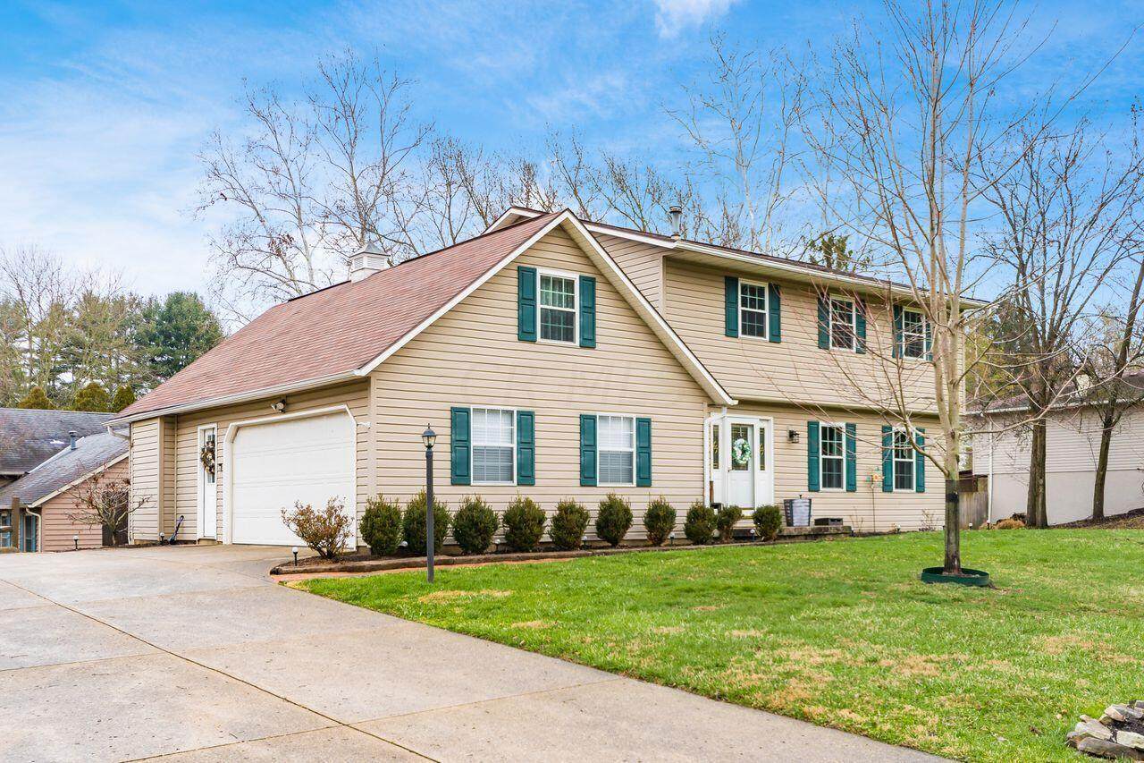 1700 Emerald Court - Photo 1