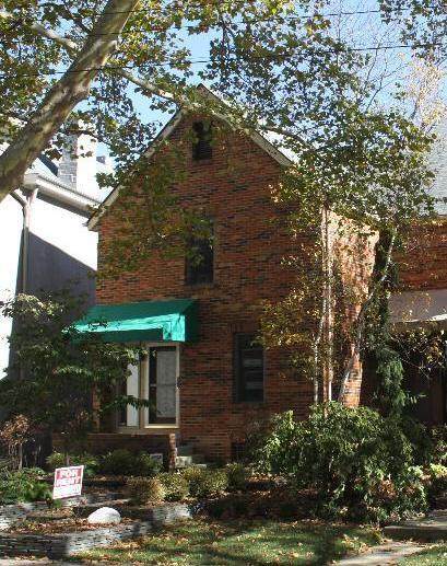 996 Neil Avenue - Photo 1