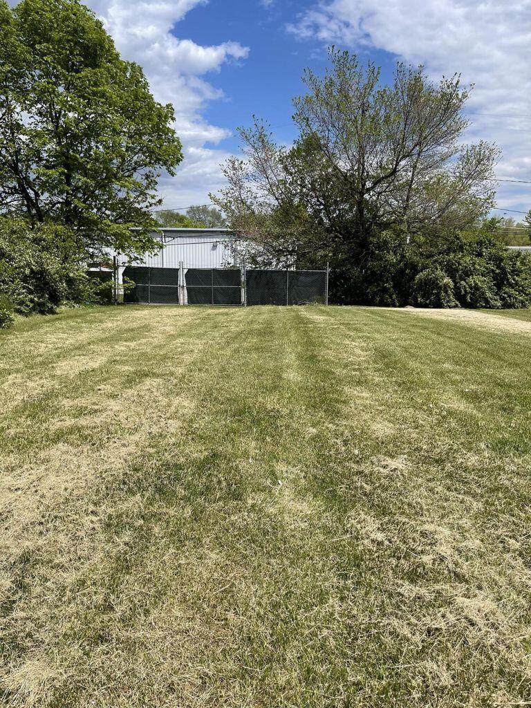 592 Rhoads Avenue - Photo 1