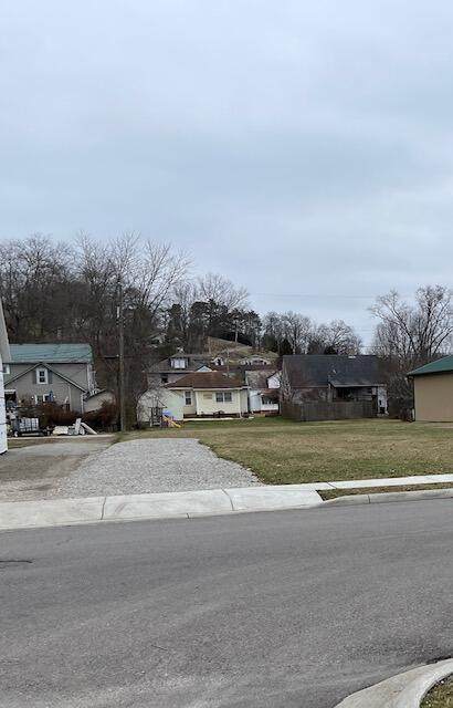 406 Walnut Street - Photo 1