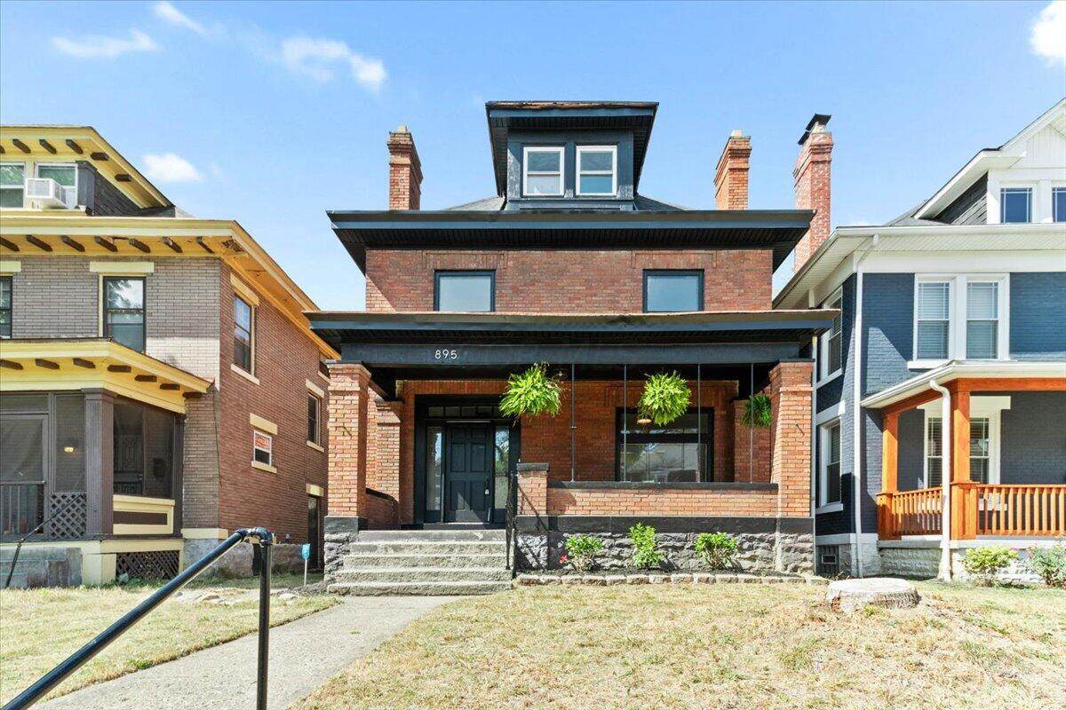895 Studer Avenue - Photo 1