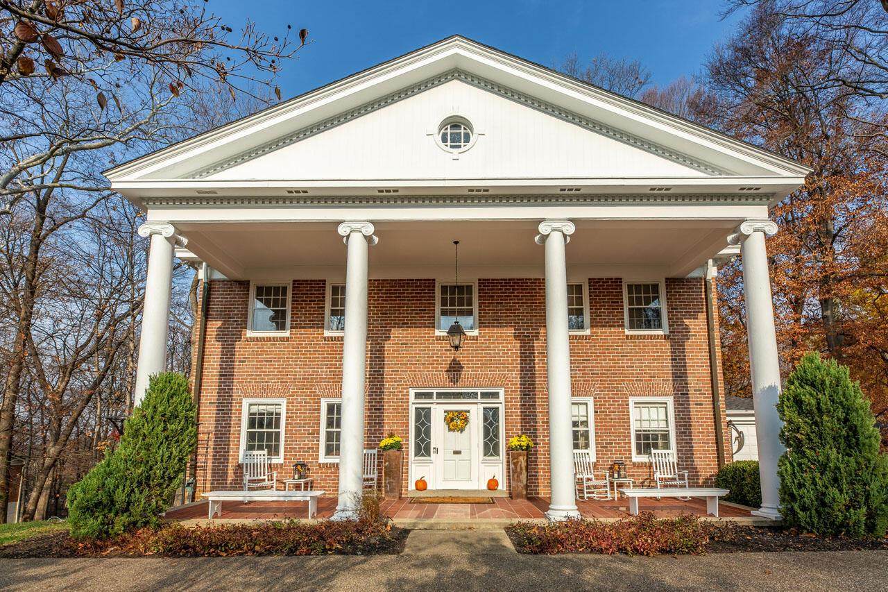 105 Dogwood Lane - Photo 1