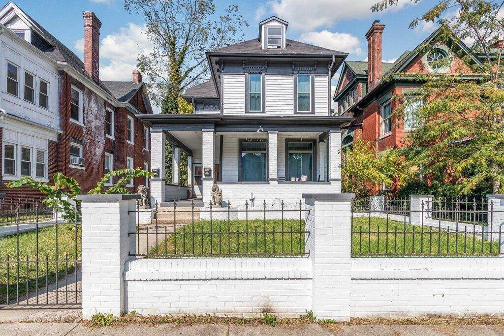 1570-1572 Long Street - Photo 1