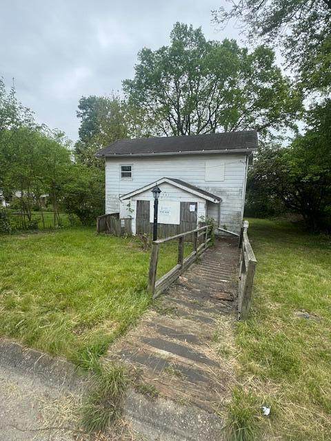 1361 Emery Avenue - Photo 1