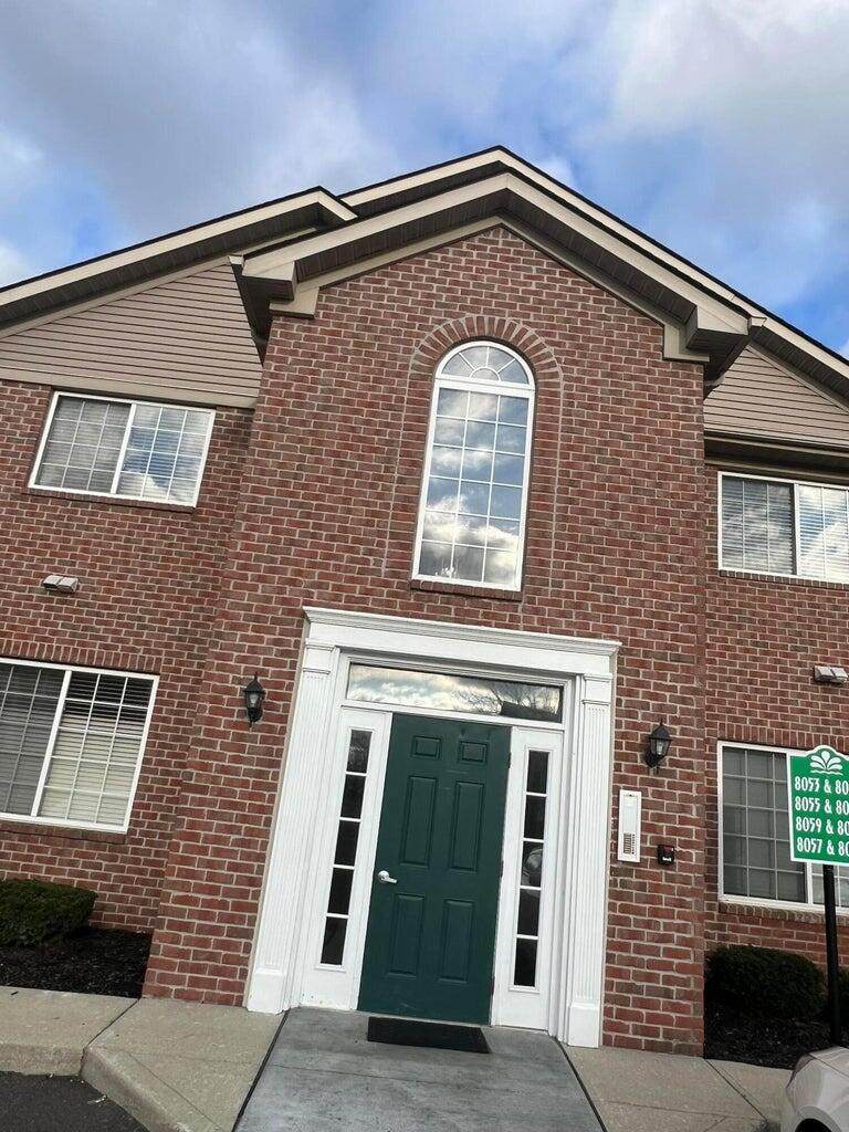 8061 Cranes Crossing Drive - Photo 1