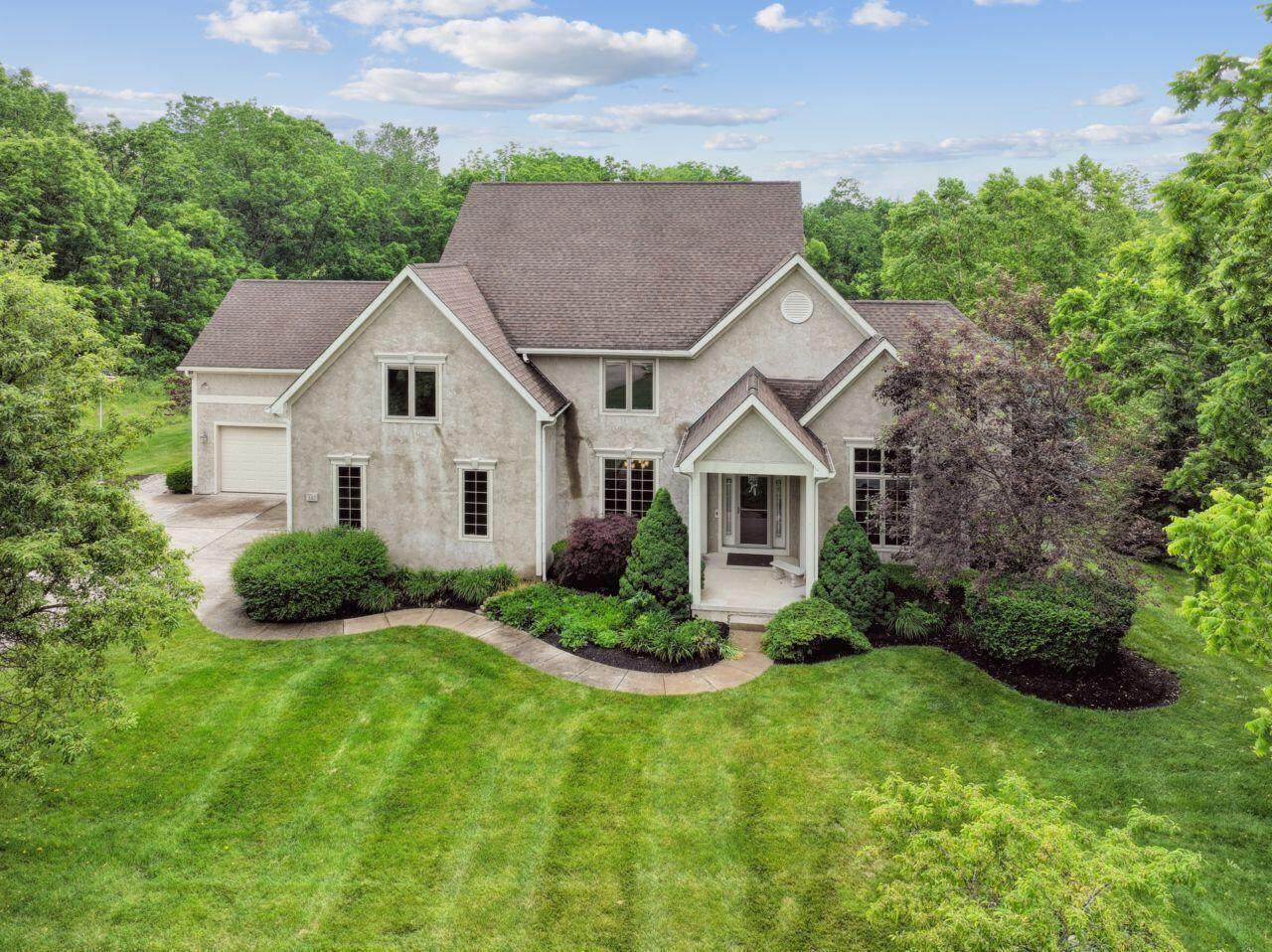 332 Waters Edge Drive - Photo 1
