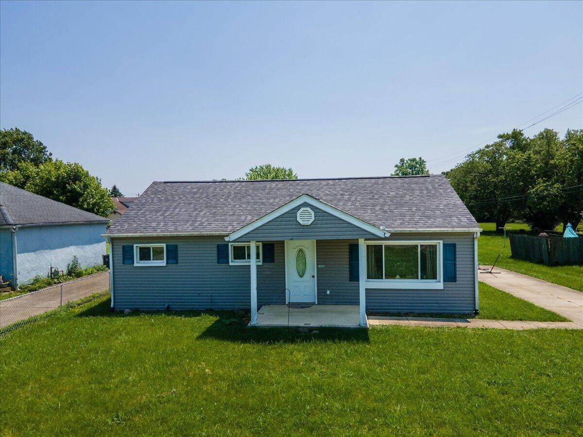 1935 Sedan Avenue - Photo 1