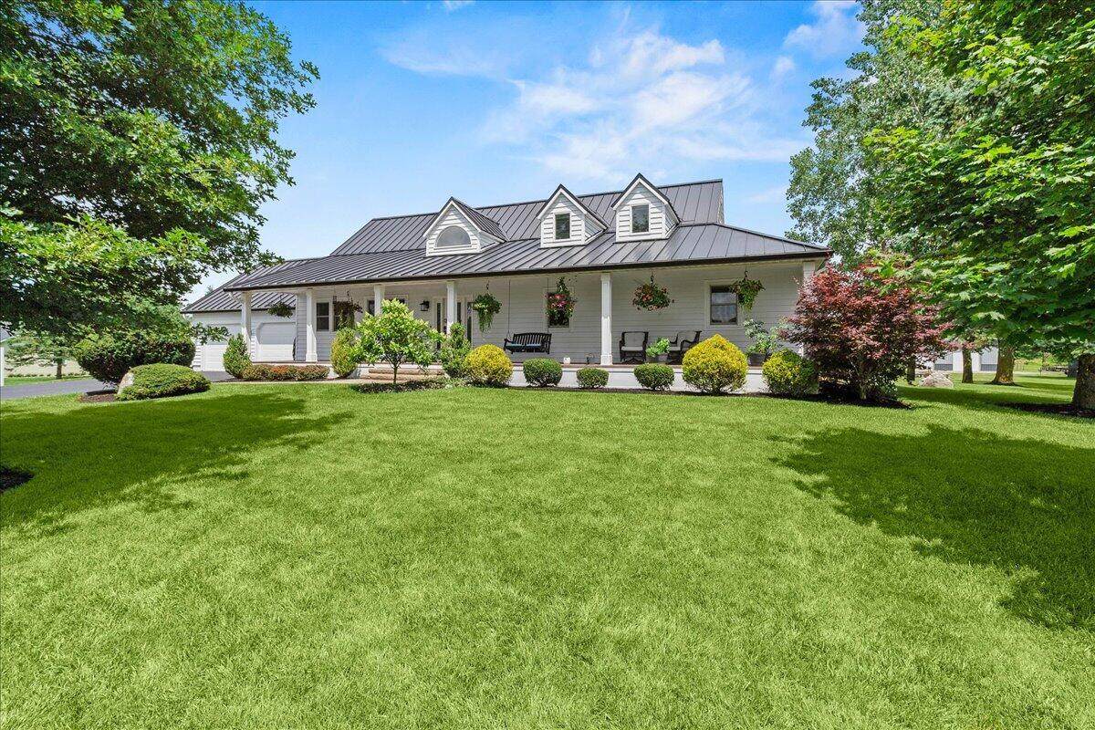 18500 Pine Lane - Photo 1