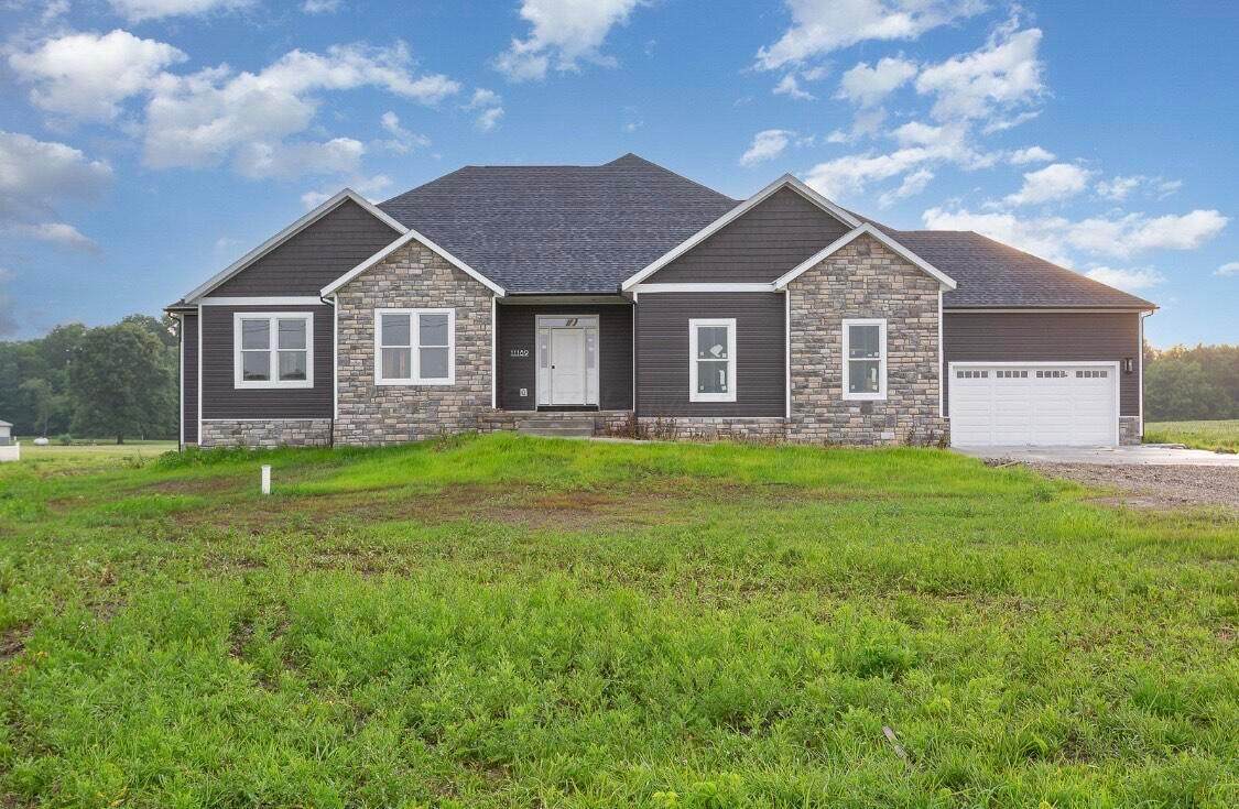 11189 Millersport Road - Photo 1