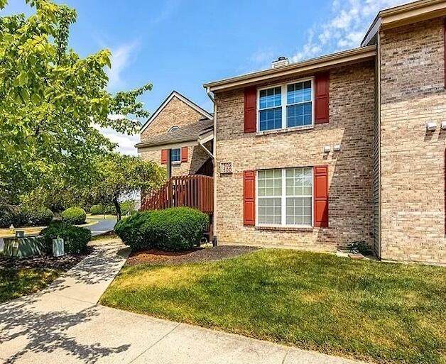 1502 Spinnaker Way - Photo 1
