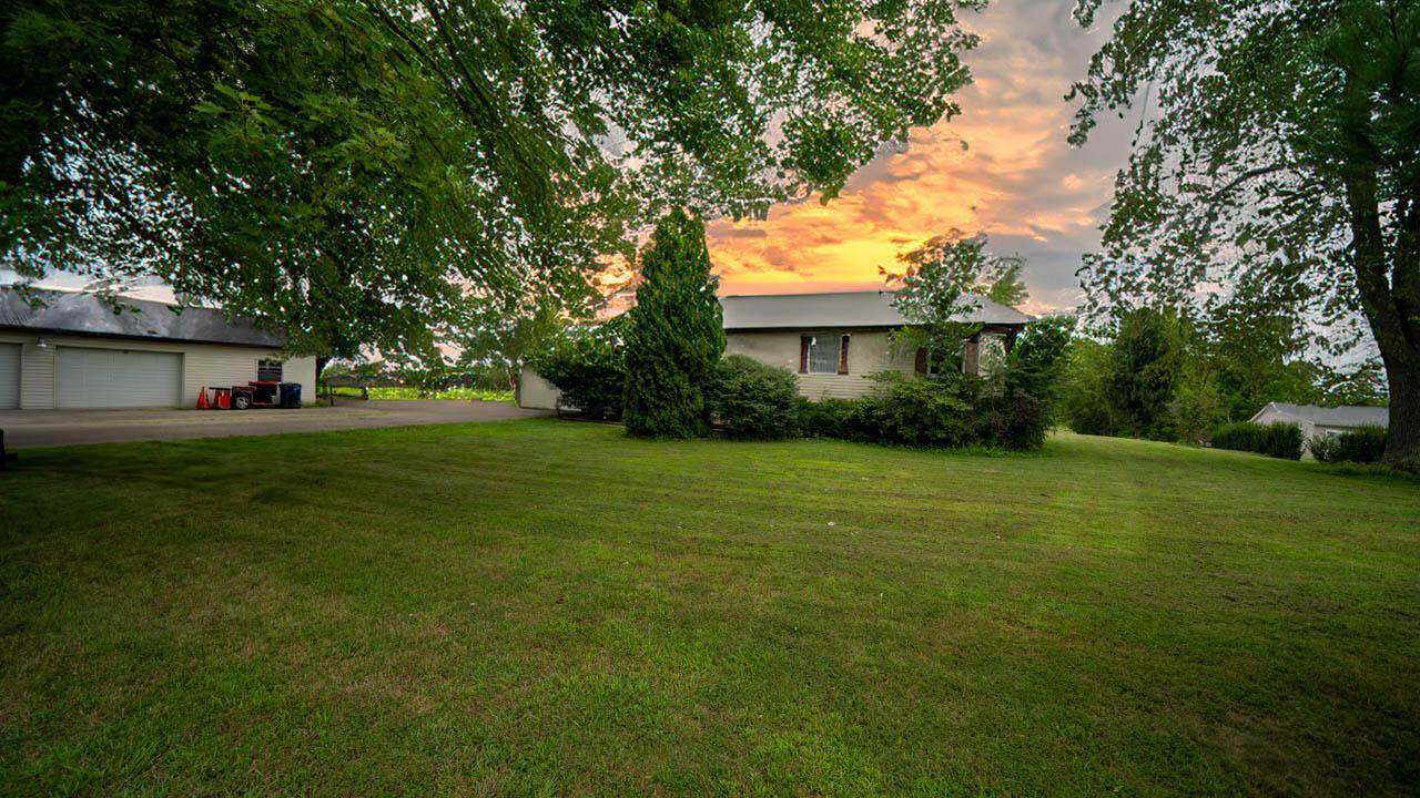 1440 Flint Ridge Road - Photo 1