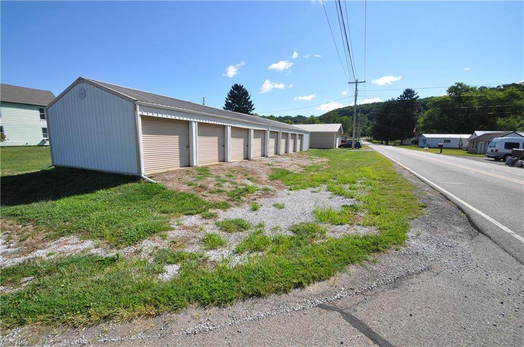 686 Buckeye Street - Photo 1