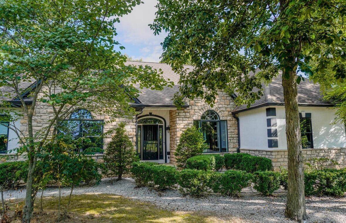 1800 Lynnbrook Court - Photo 1