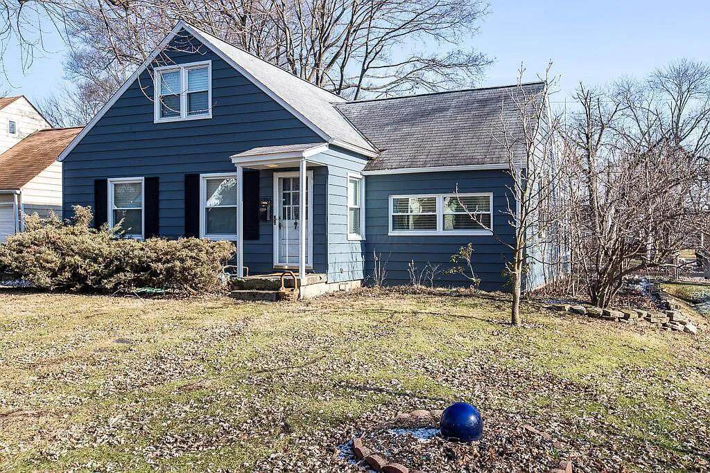 1736 Hess Boulevard - Photo 1