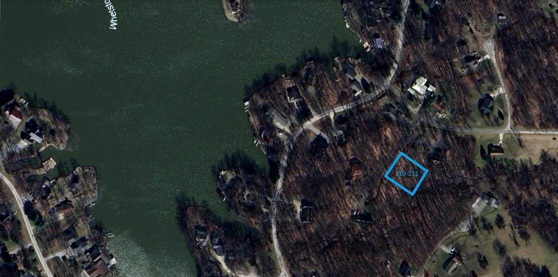 210 Candlewood 210 - Photo 1