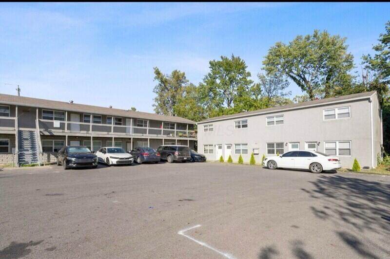 464-474 A Norwich Avenue - Photo 1