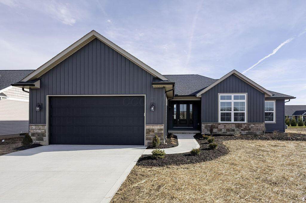 203 De Rosa Drive - Photo 1