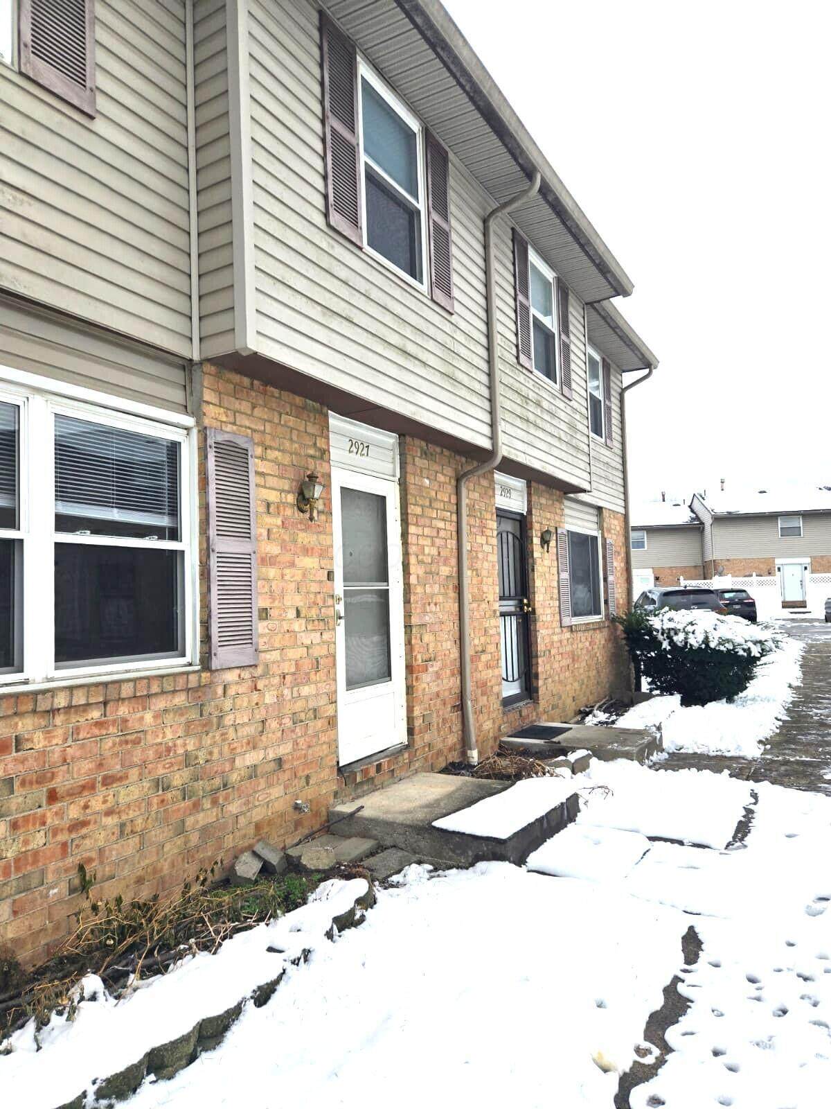 2927-10 Poolside Drive - Photo 1