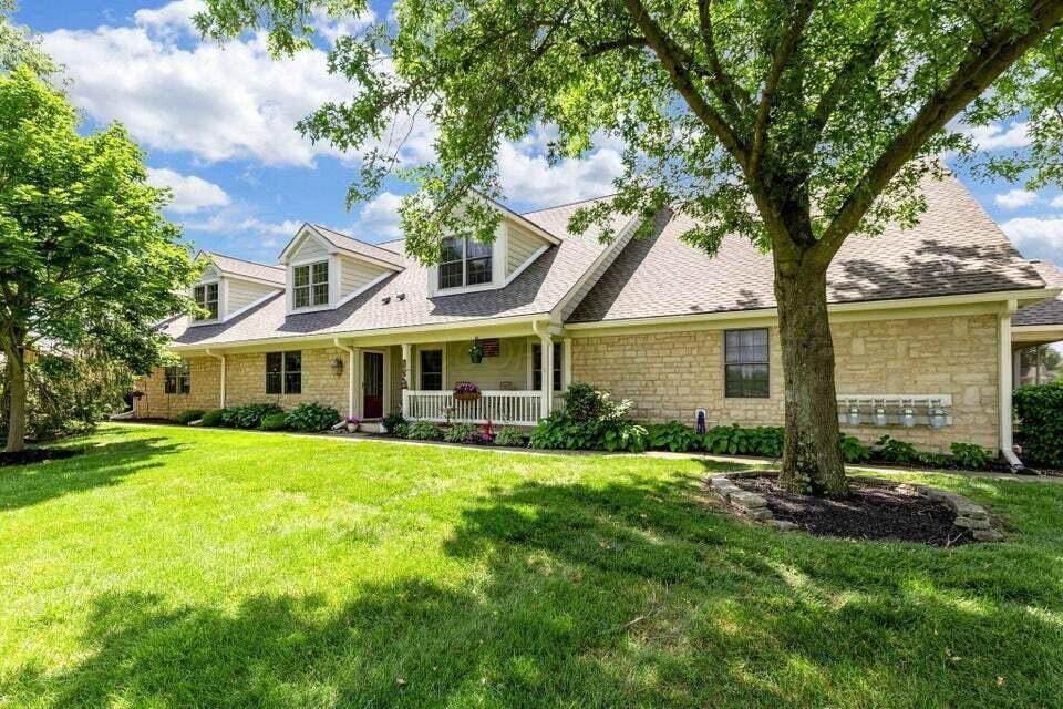 145 Glen Mawr Circle - Photo 1