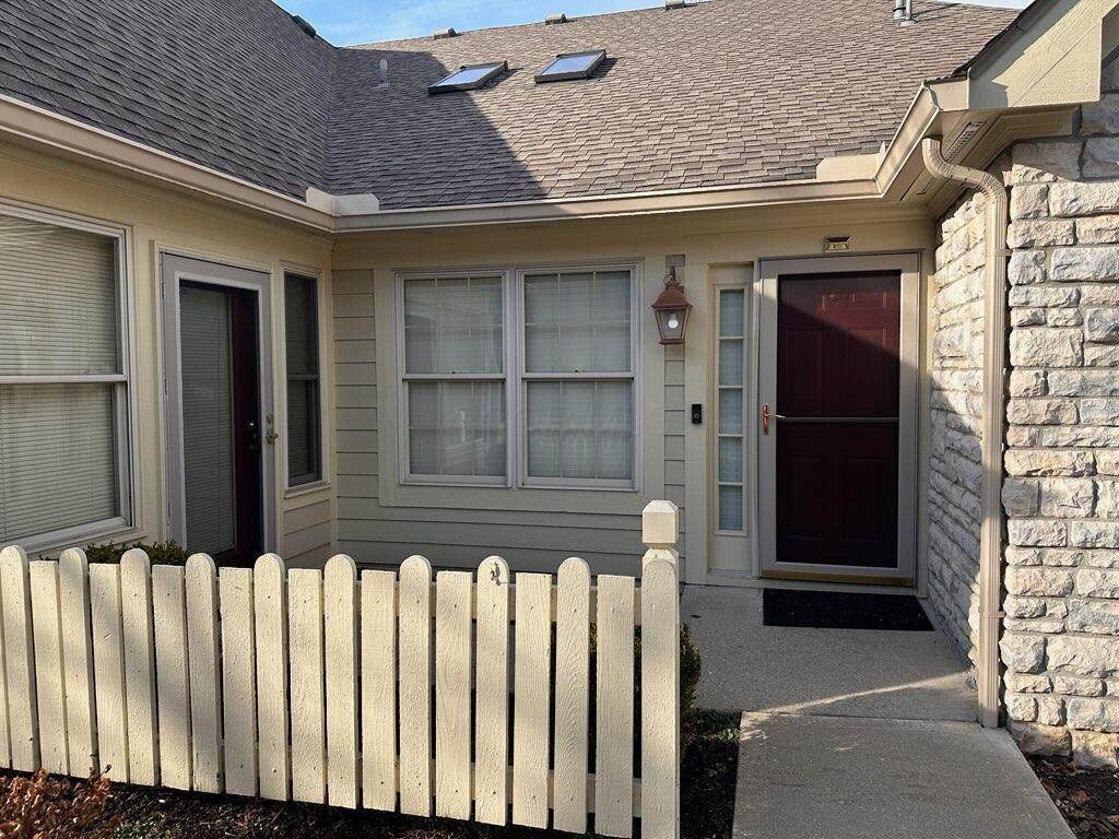 764 Stone Ridge Way - Photo 1