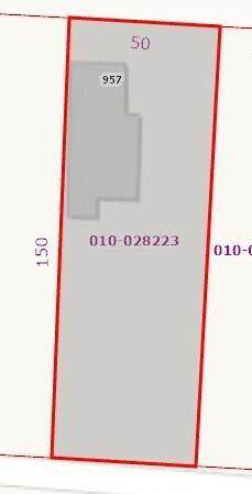 957 12th Avenue - Photo 1