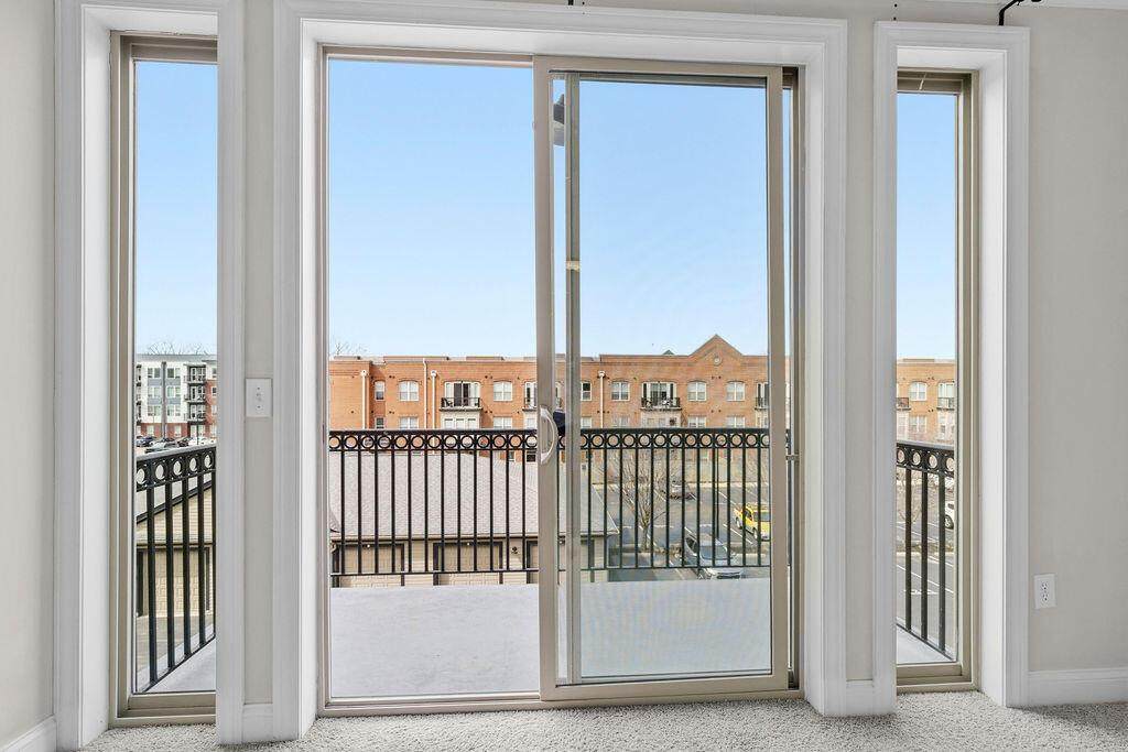 925-311 Ingleside Avenue - Photo 1