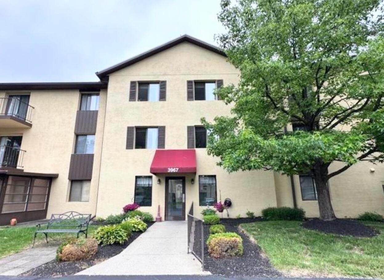 3967-227 Karl Road - Photo 1