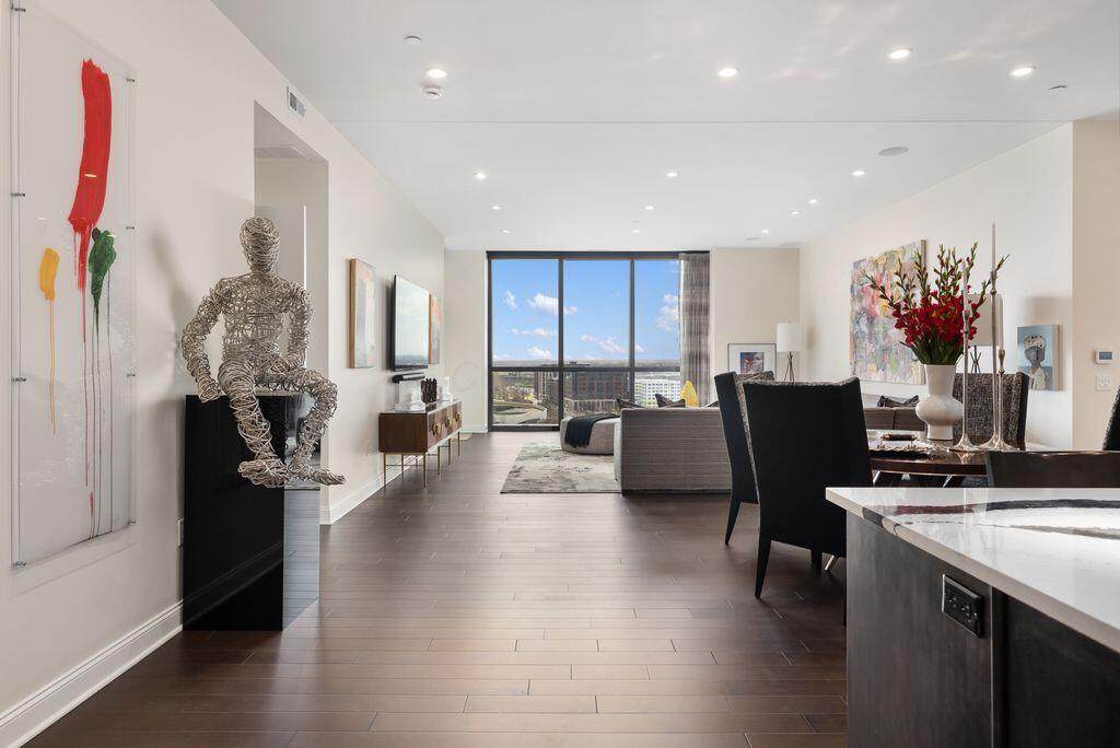 250-1214 Spring Street - Photo 1