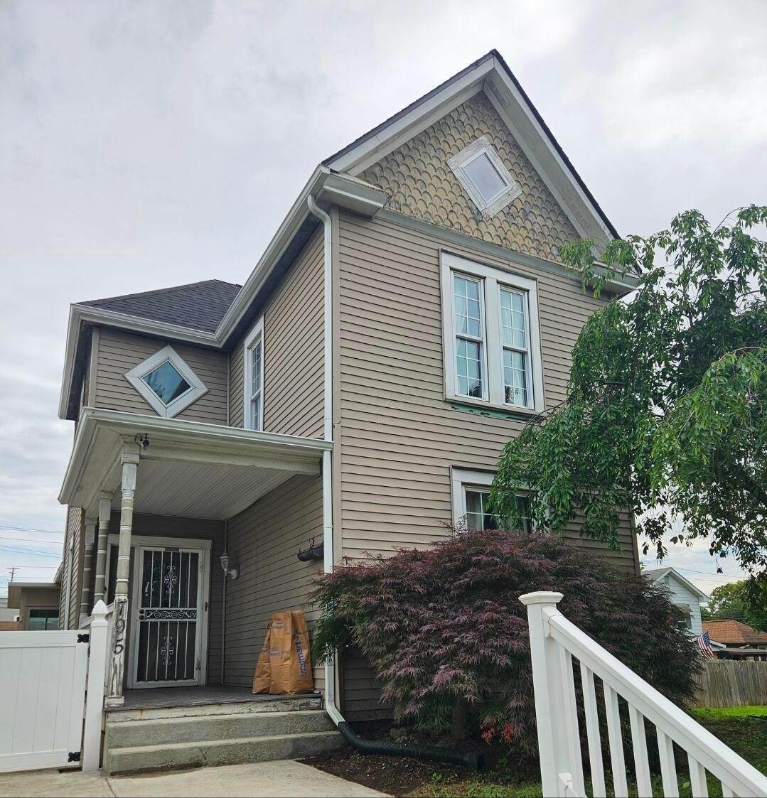 795 Campbell Avenue - Photo 1