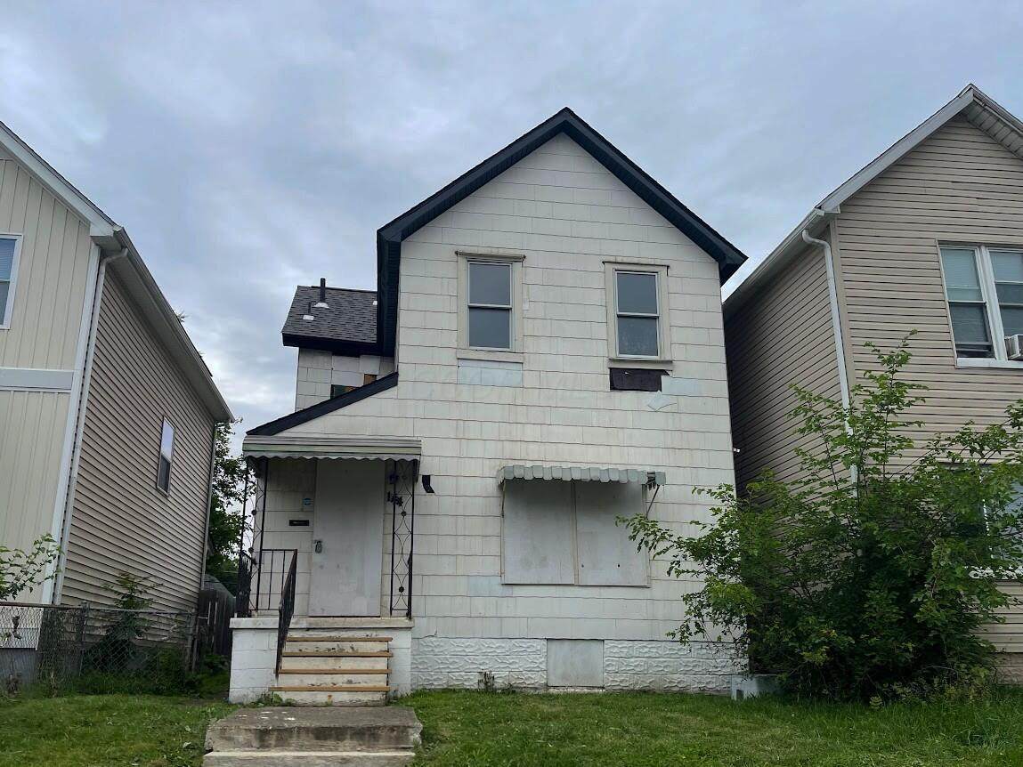 144 Princeton Avenue - Photo 1
