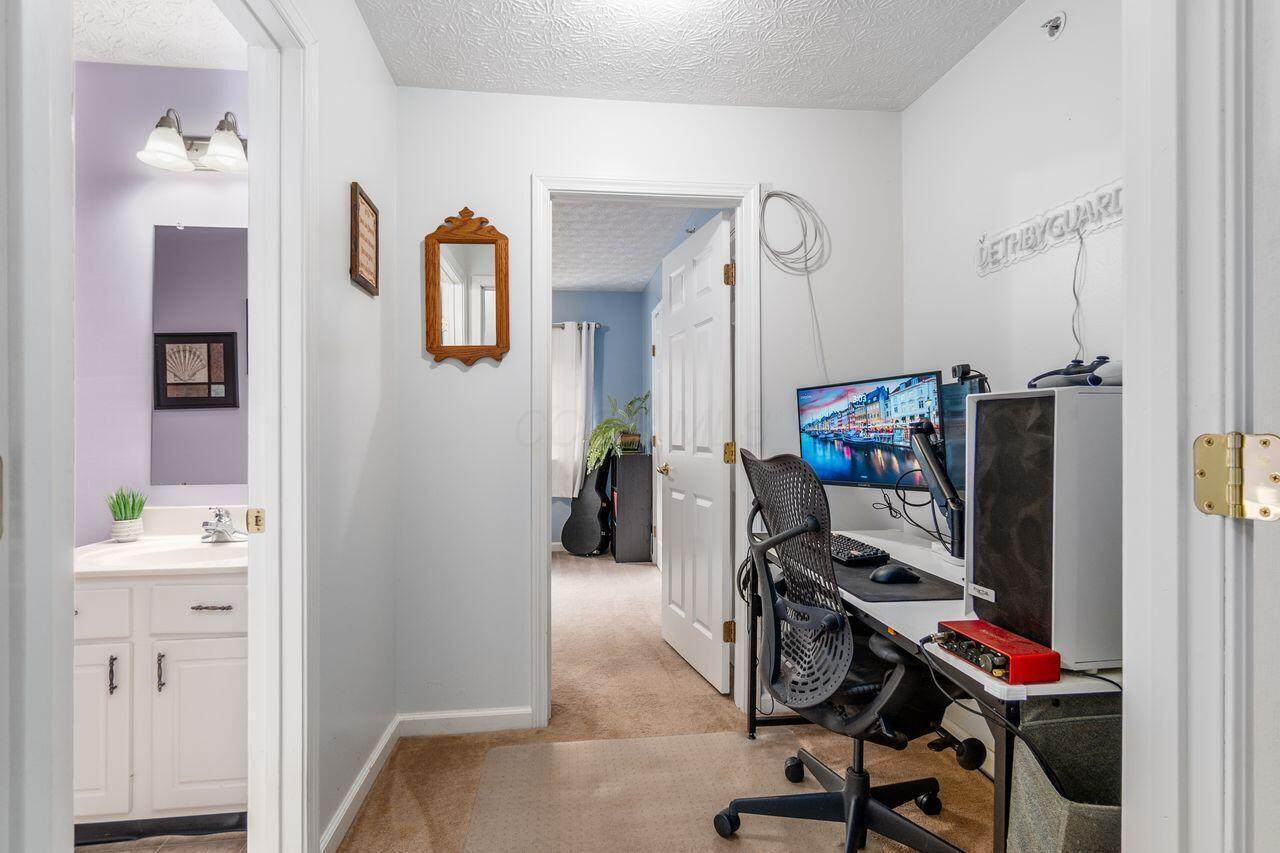 220 Shelbourne Forest Way - Photo 1
