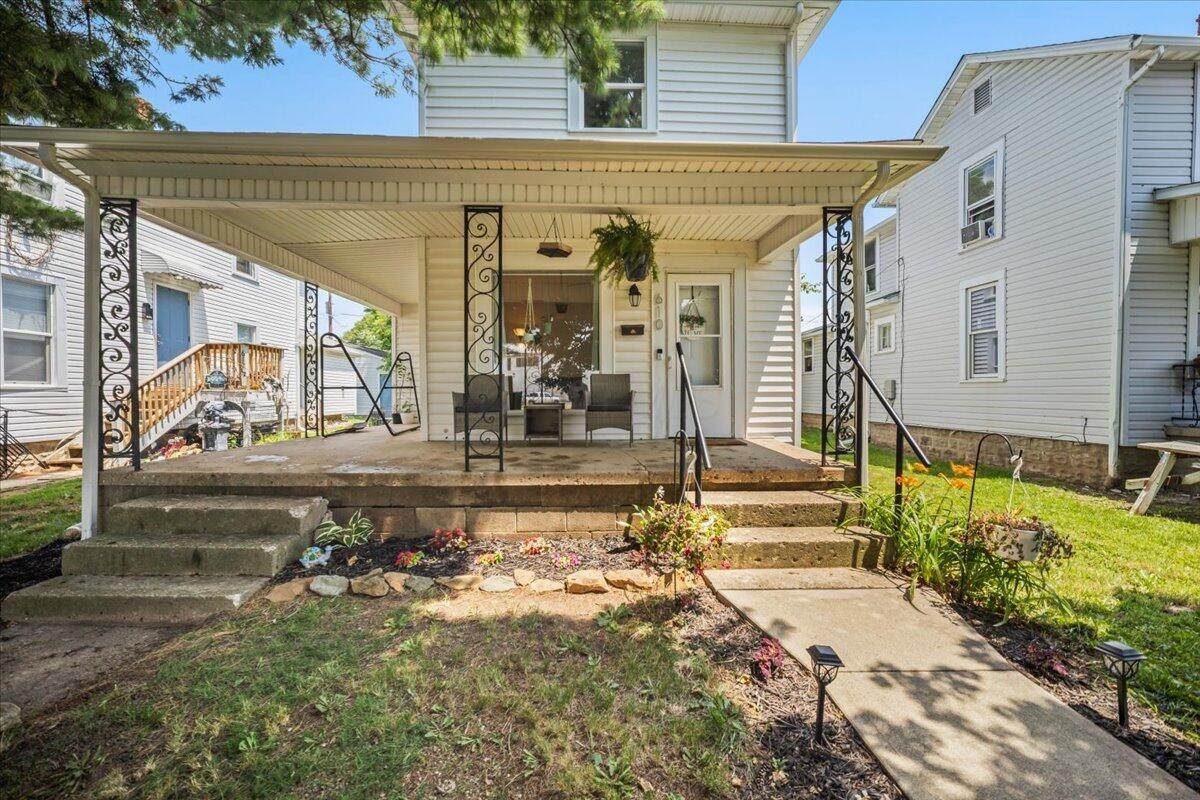 610 Roosevelt Avenue - Photo 1
