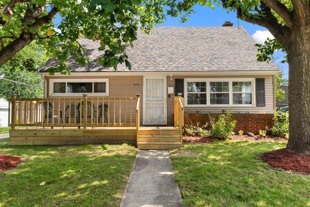 913 Weldon Avenue - Photo 1