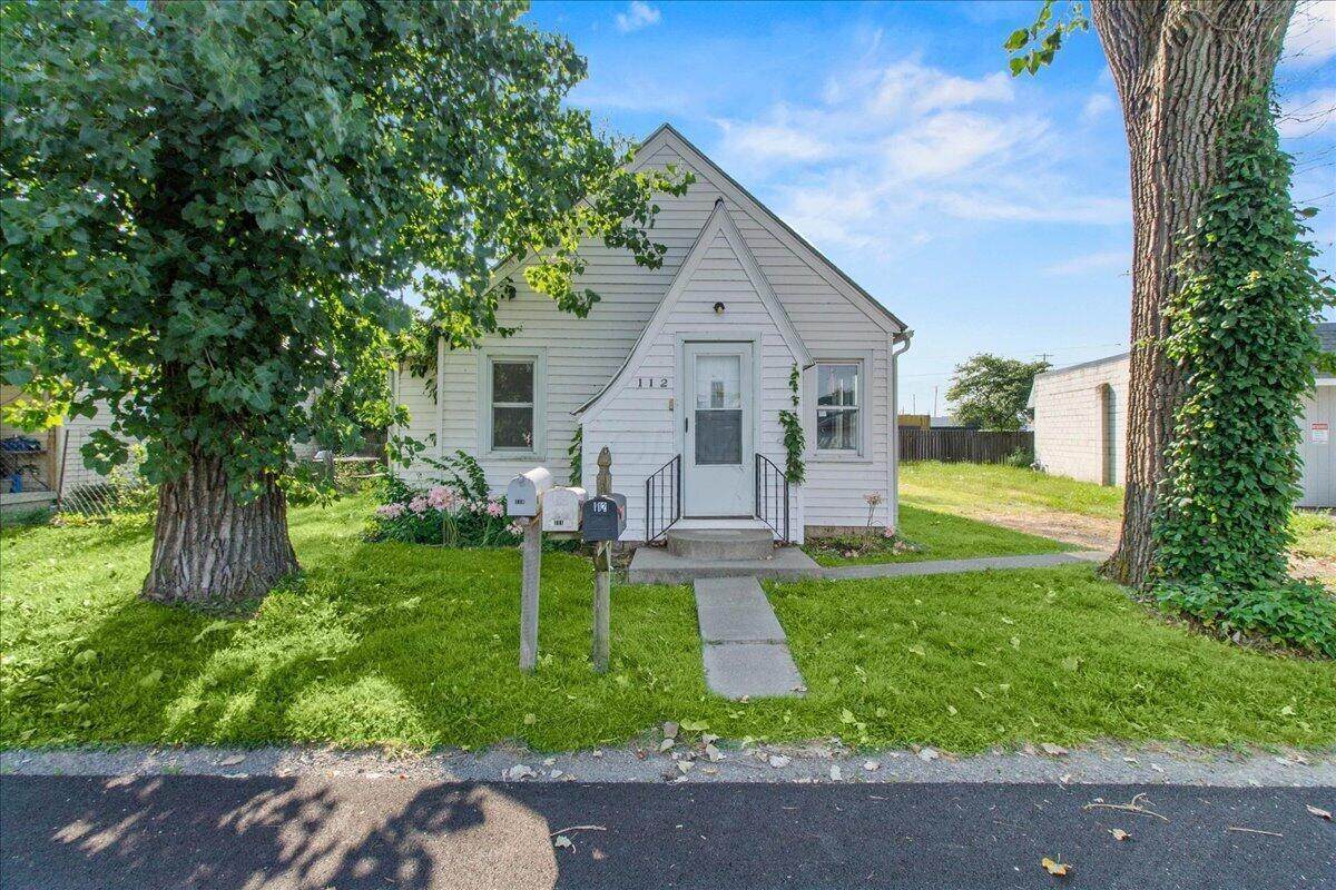 112 Warren Avenue - Photo 1