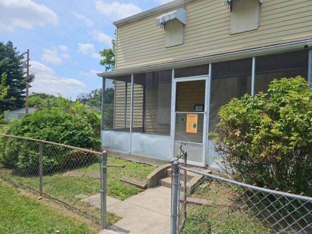 2141 Margaret Avenue - Photo 1