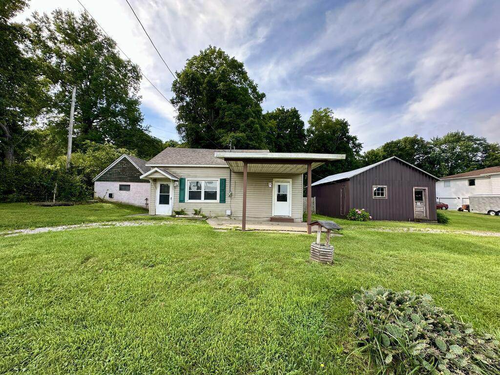 7424 State Route 180 - Photo 1