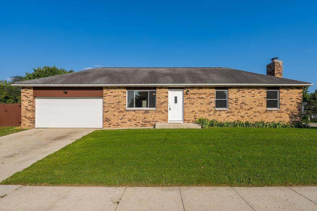 1504 Red Leaf Lane - Photo 1