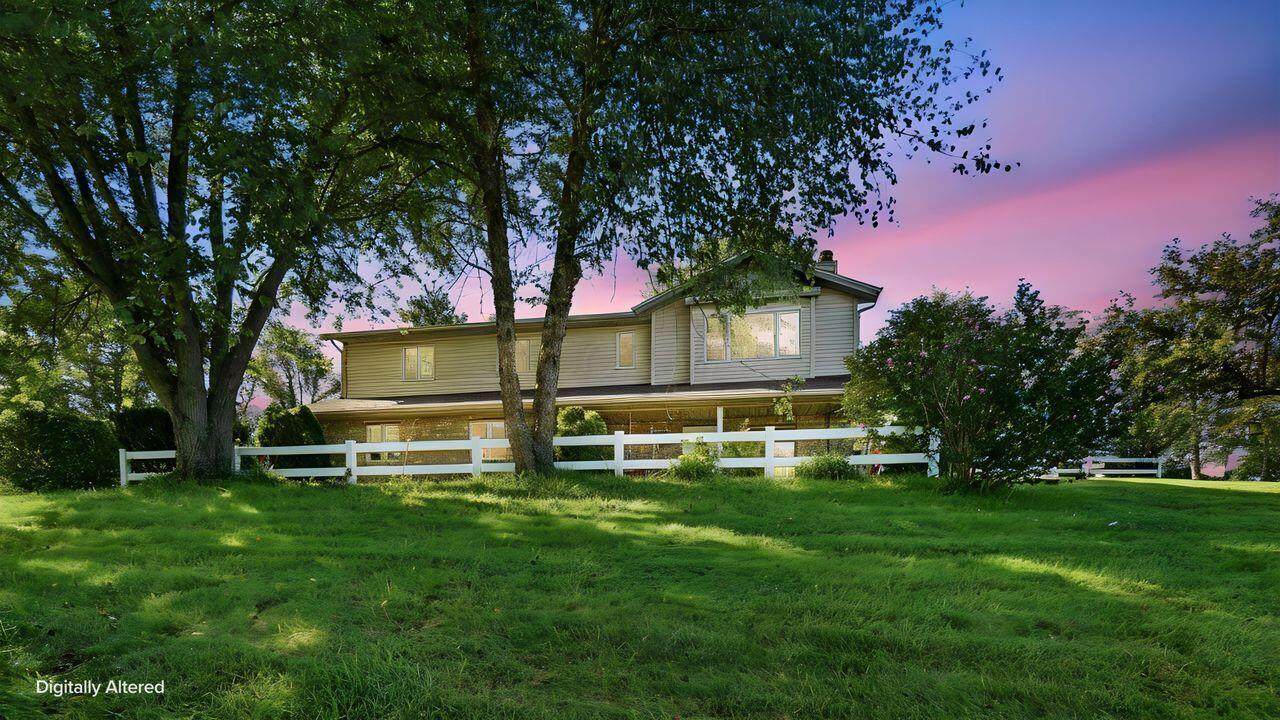 1355 Carrie Circle - Photo 1