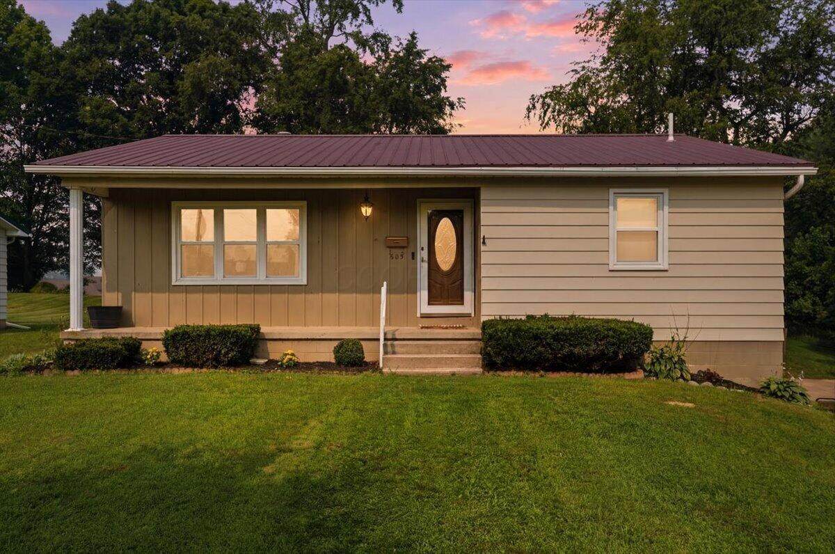 605 Snyder Drive - Photo 1