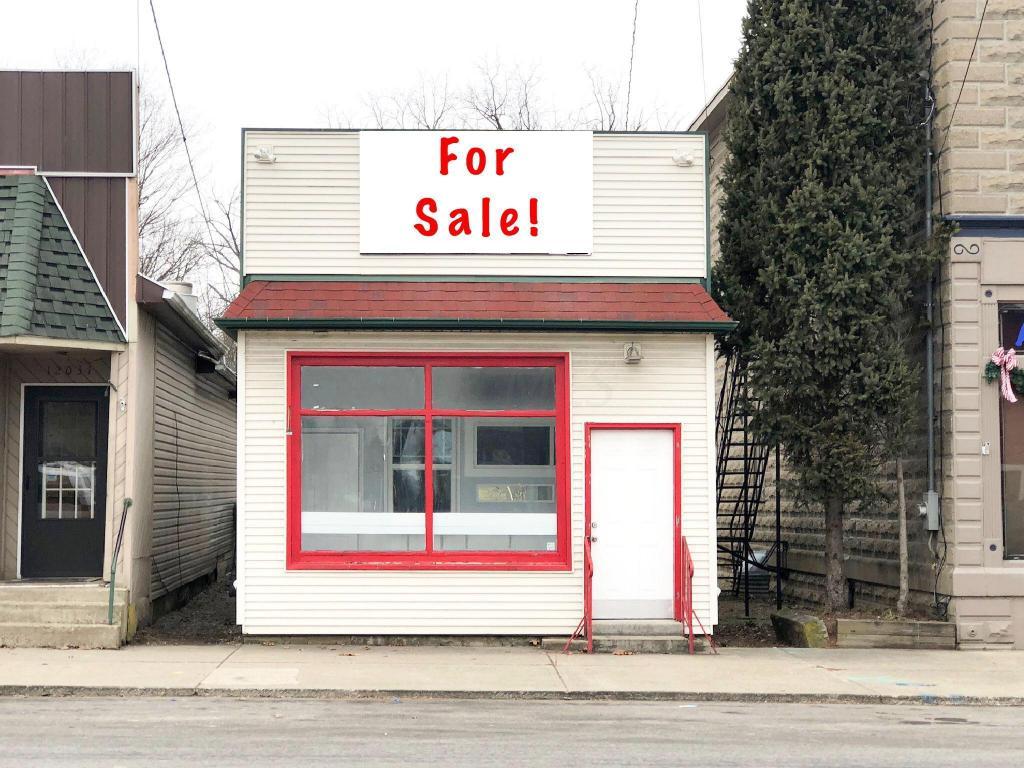 12033 Lancaster Street - Photo 1
