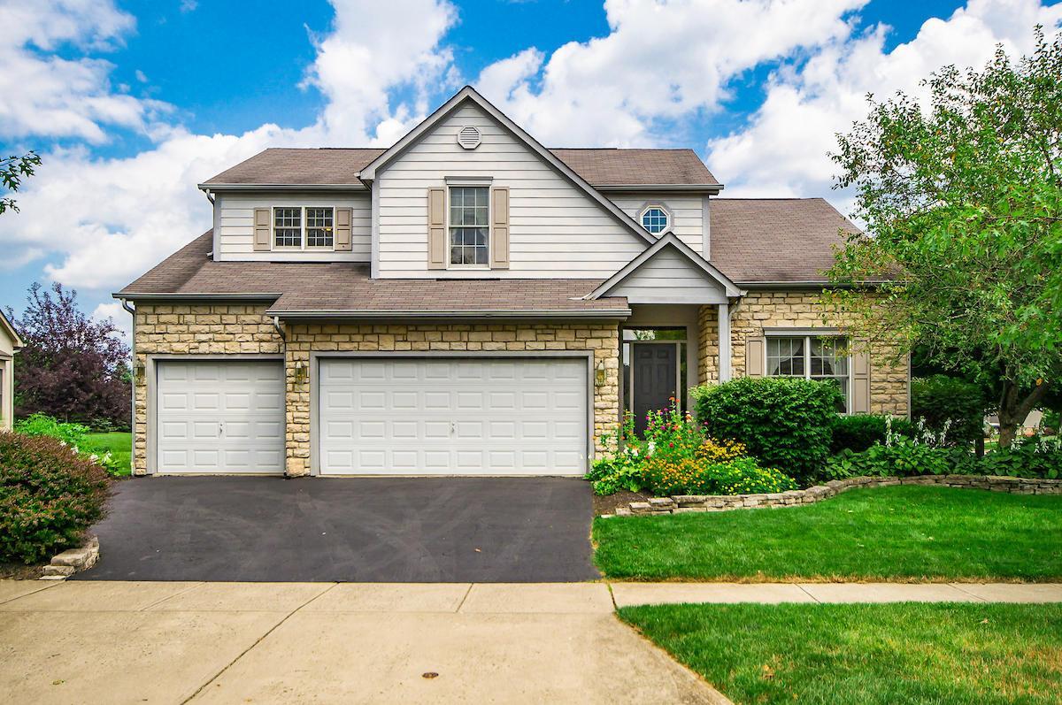 8212 Shannon Glen Boulevard - Photo 1