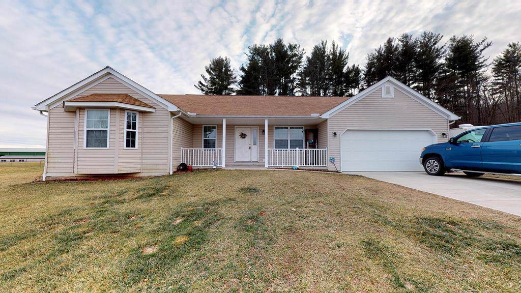 215 Forest Avenue - Photo 1