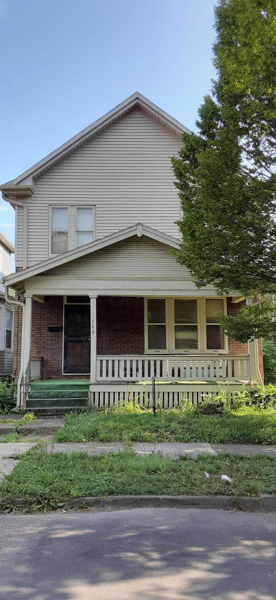 569 Mithoff Street - Photo 1