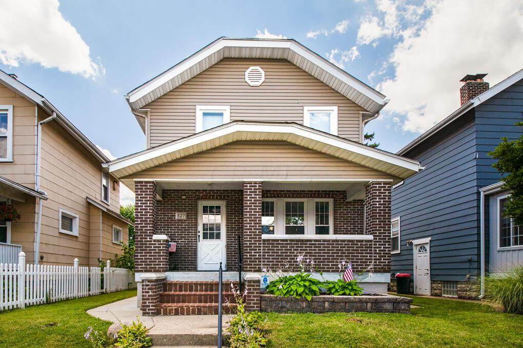 327 Hinman Avenue - Photo 1