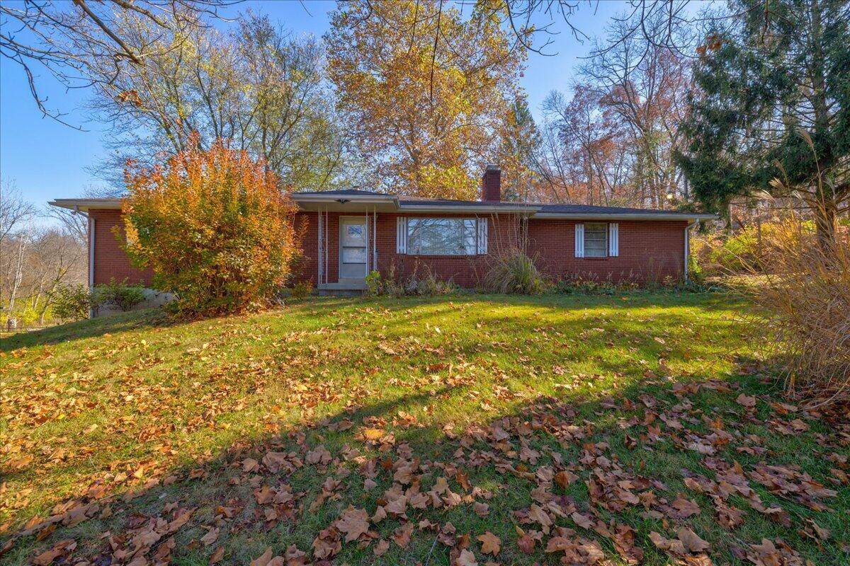 4112 Georgesville Wrightsvl Road - Photo 1