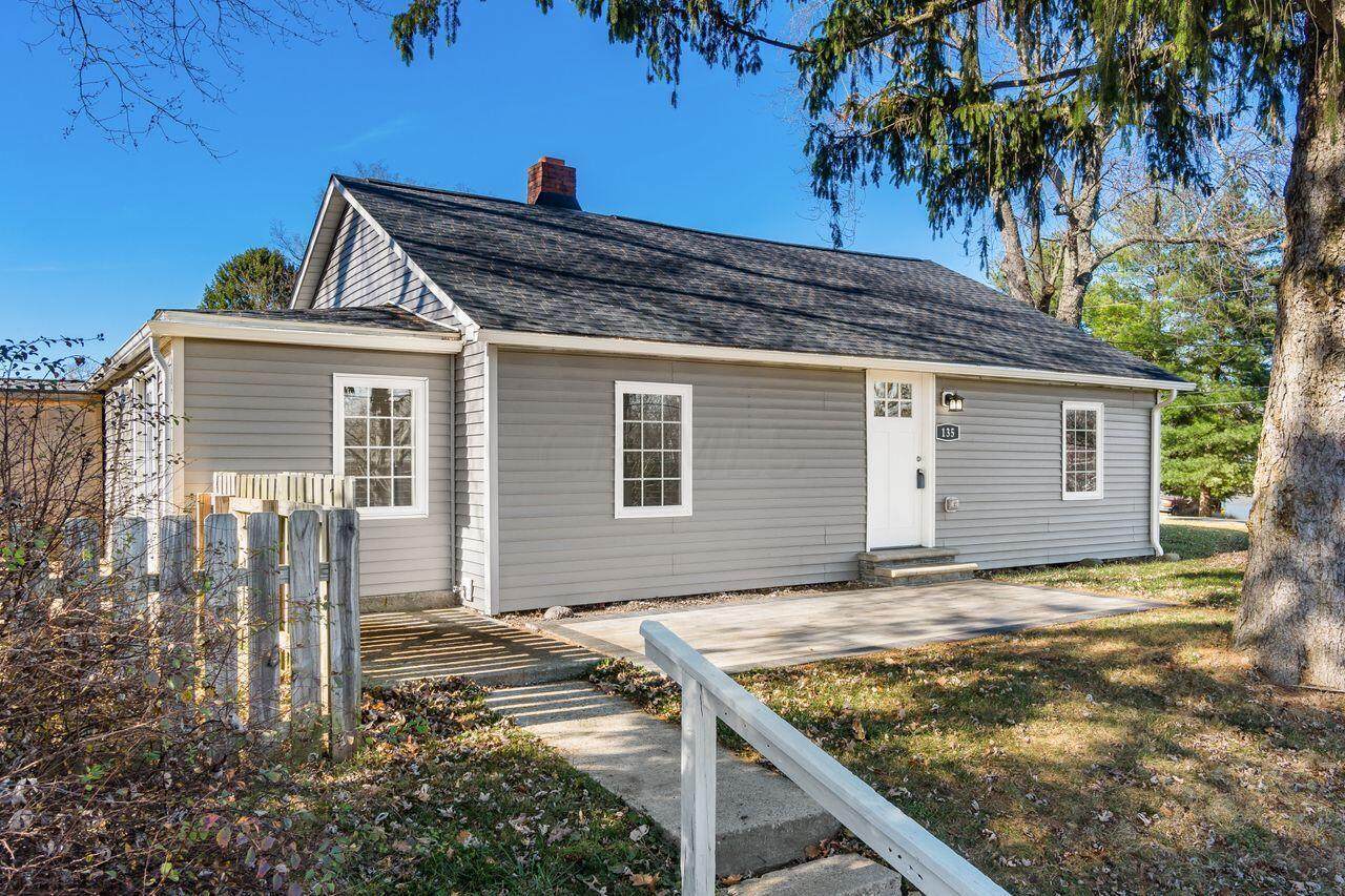 135 East Street - Photo 1