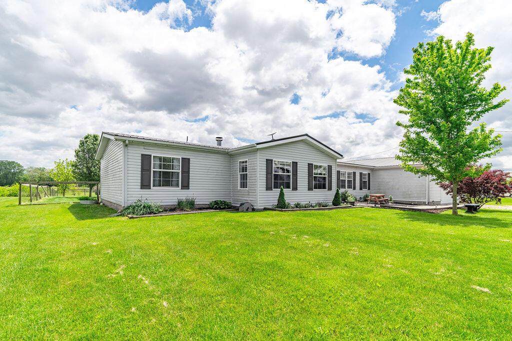 5059 Township Rd 128 - Photo 1