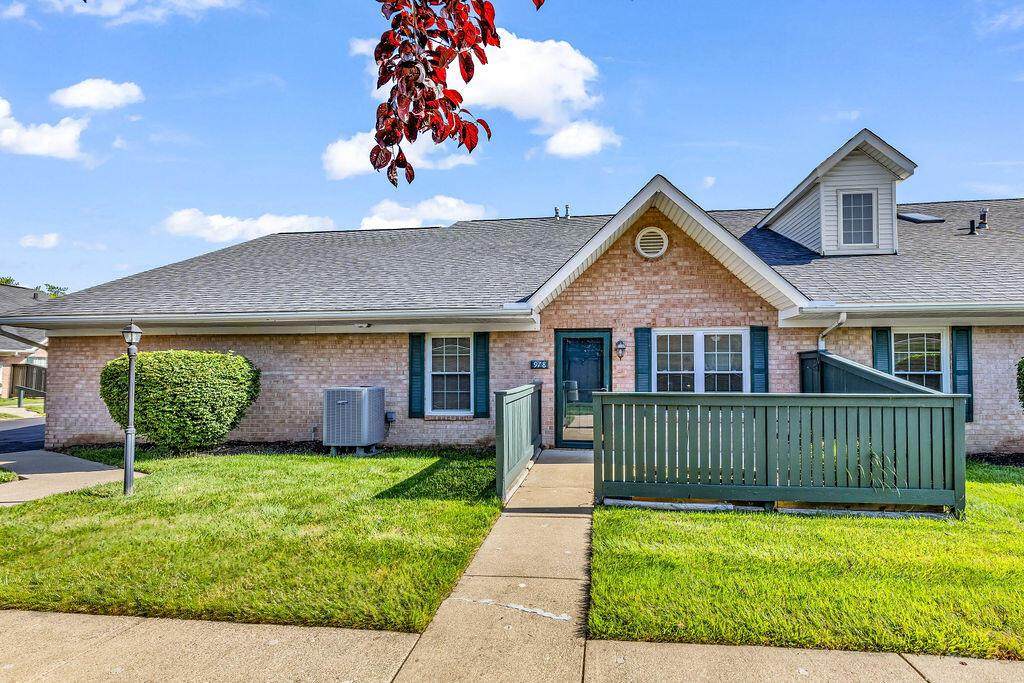 978 Kingsbury Court - Photo 1