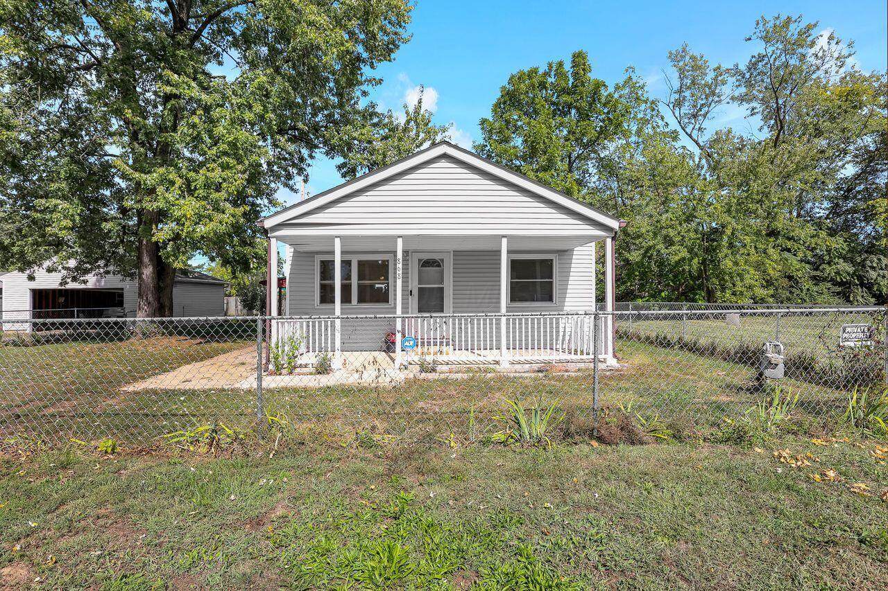 868 Lawndale Avenue - Photo 1